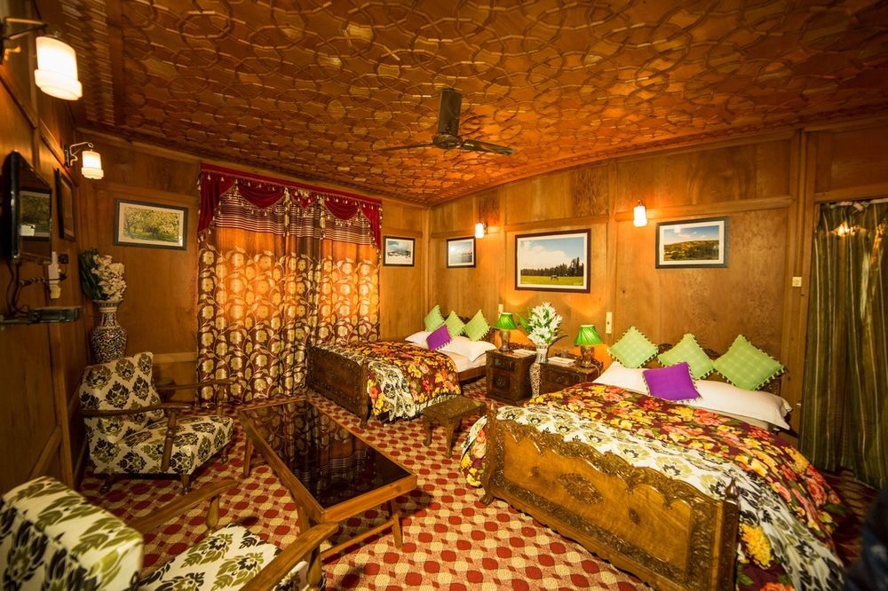 Aziz Palace Group Of Houseboats Srīnagar エクステリア 写真