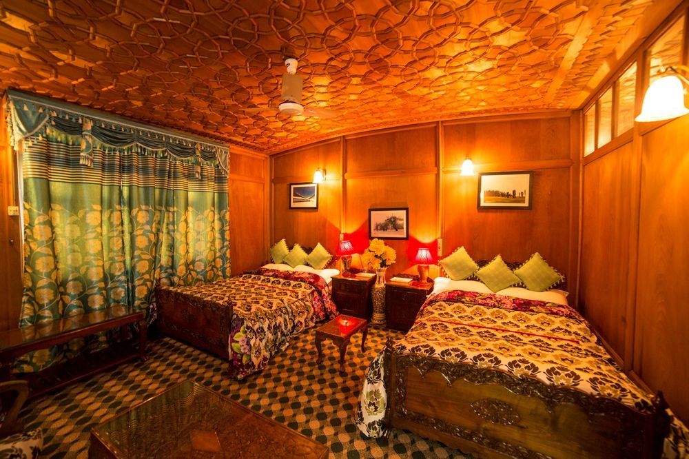 Aziz Palace Group Of Houseboats Srīnagar エクステリア 写真