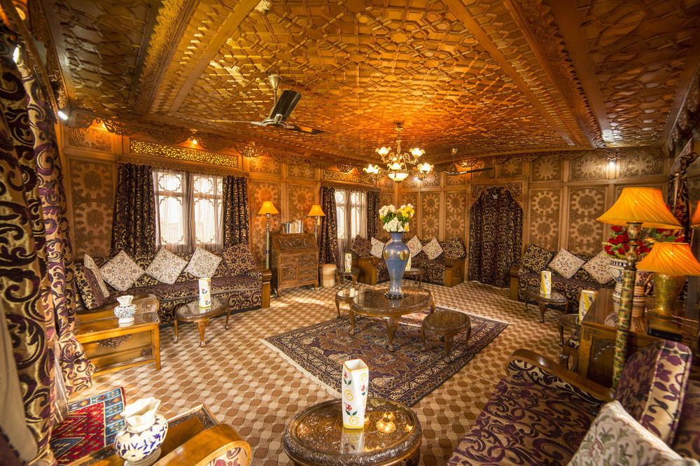 Aziz Palace Group Of Houseboats Srīnagar エクステリア 写真